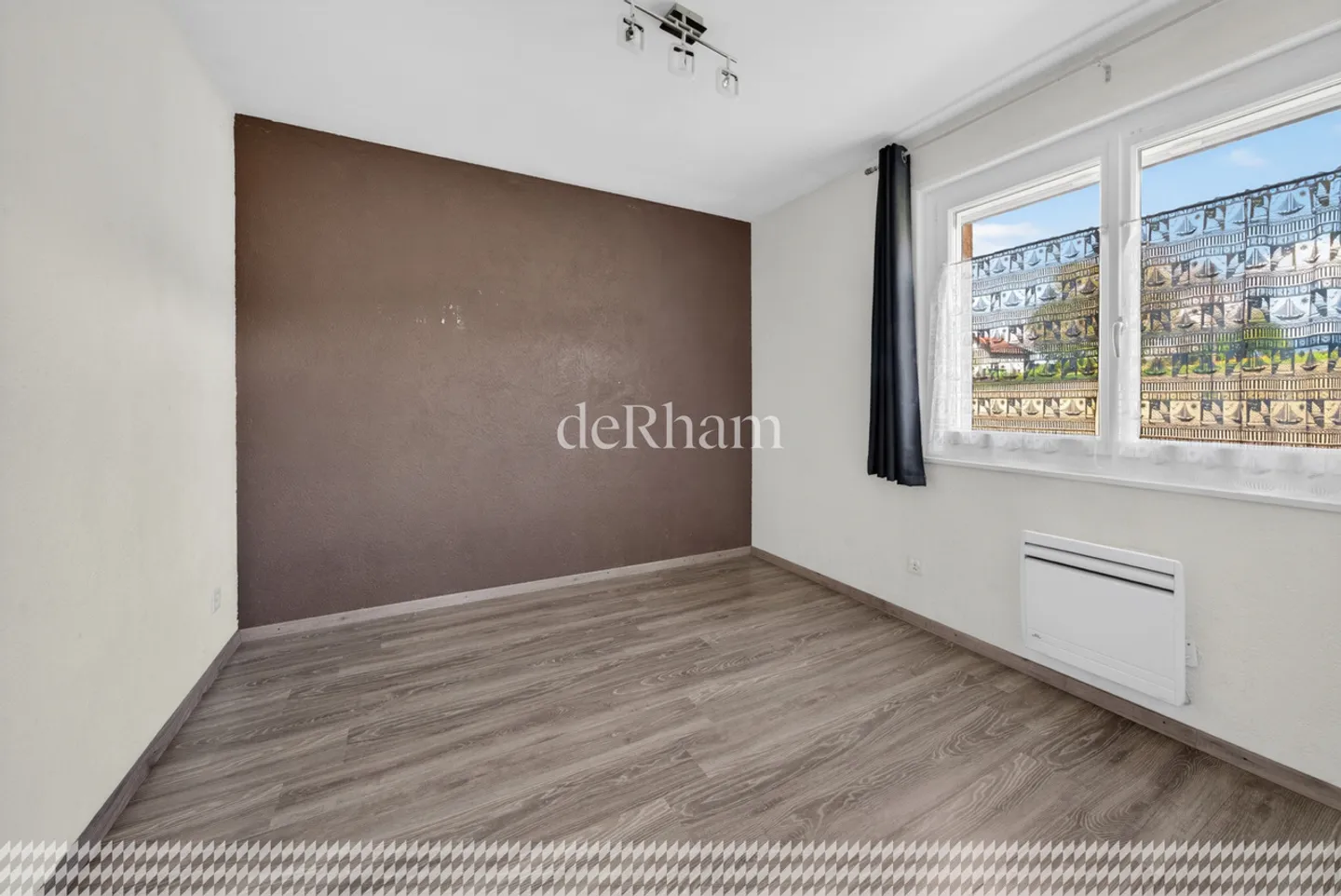 Duplex di 6,5 stanze con balcone, terrazza e giardino - Foto 7 di 14