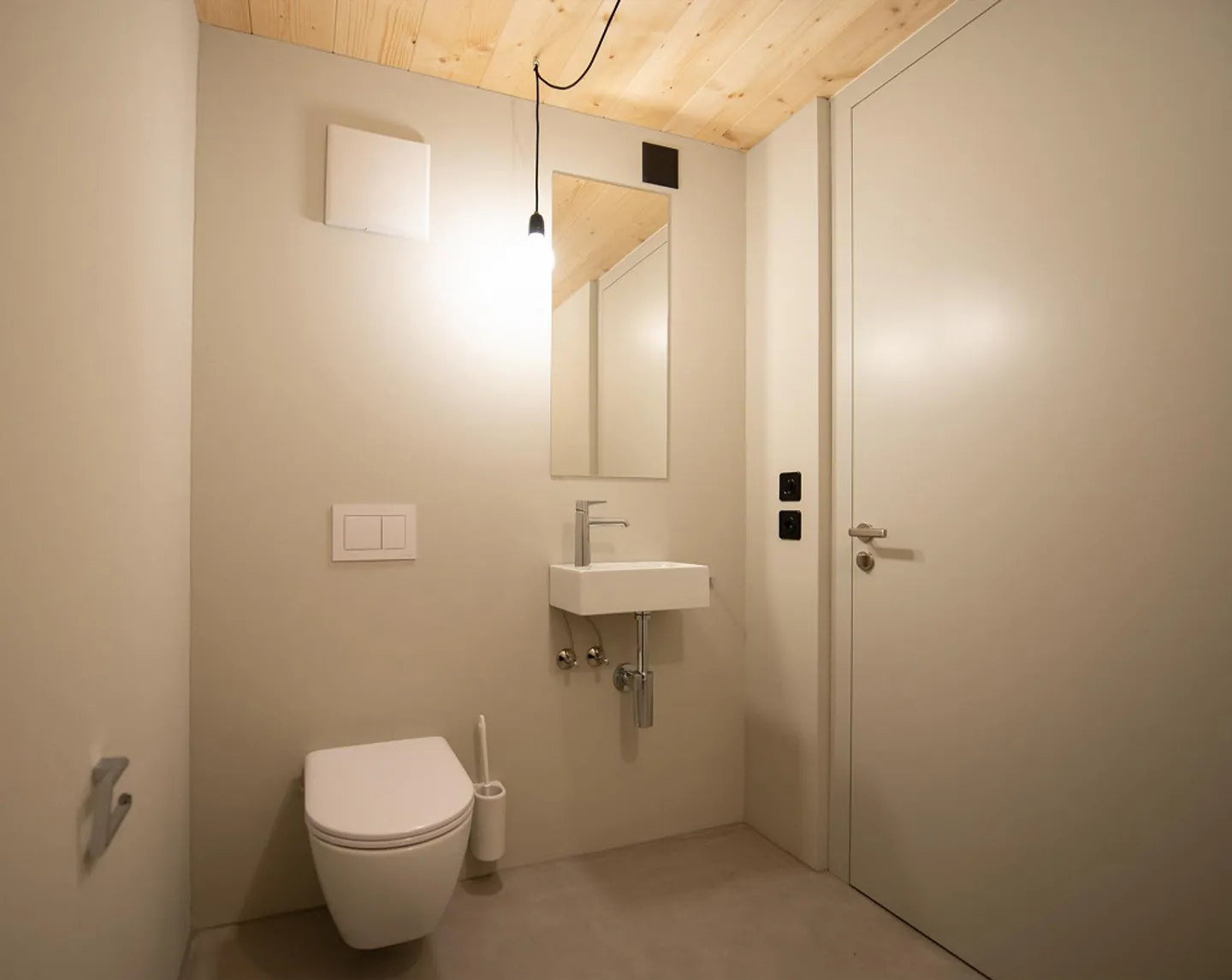 4.5 Room Apartment in Old Textile Factory - Photo 11 of 16