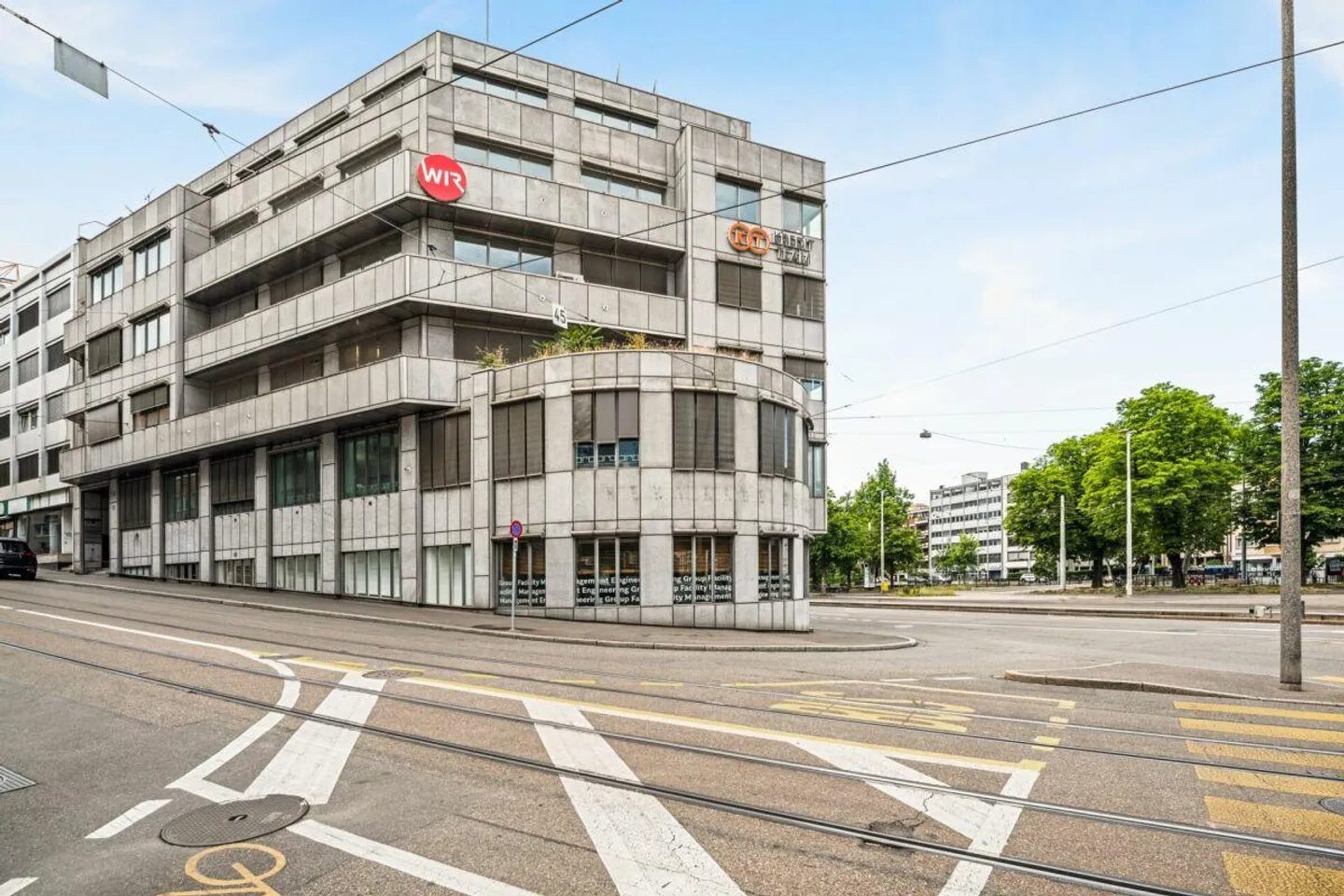 Arbeiten mit Aussicht - Klimatisierte Bürofläche mit Terrassen in Basel - Foto 4 von 12