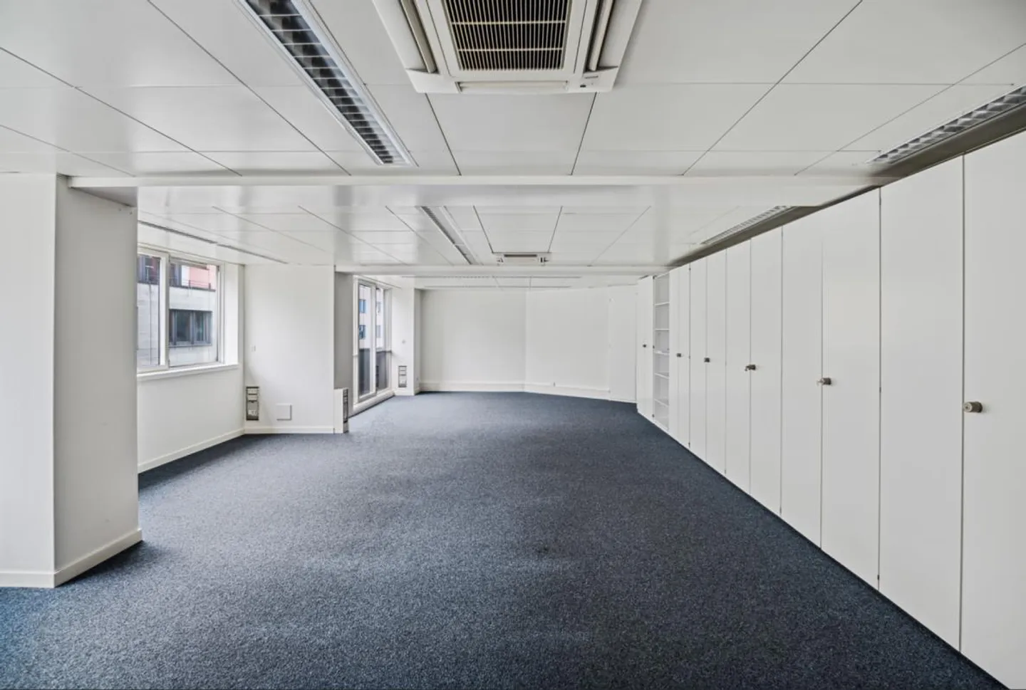 Arbeiten mit Aussicht - Klimatisierte Bürofläche mit Terrassen in Basel - Foto 7 von 12