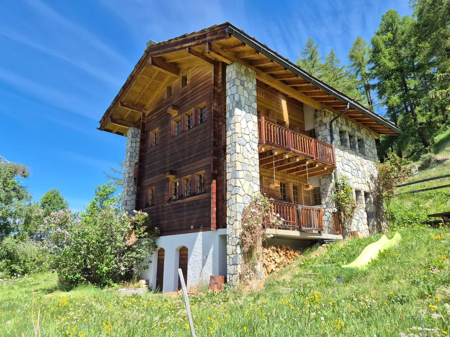 Chalet con carattere in villa (Evolène) - Vista panoramica - Massima esposizione al sole - Foto 1 di 16