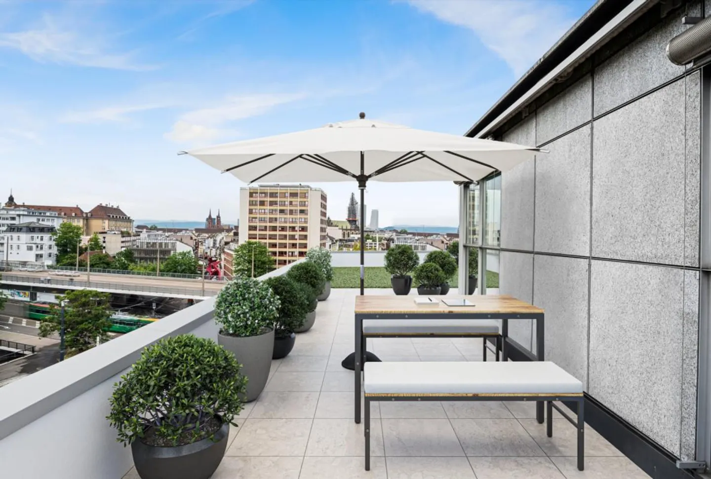 Arbeiten mit Aussicht - Klimatisierte Bürofläche mit Terrassen in Basel - Foto 10 von 12