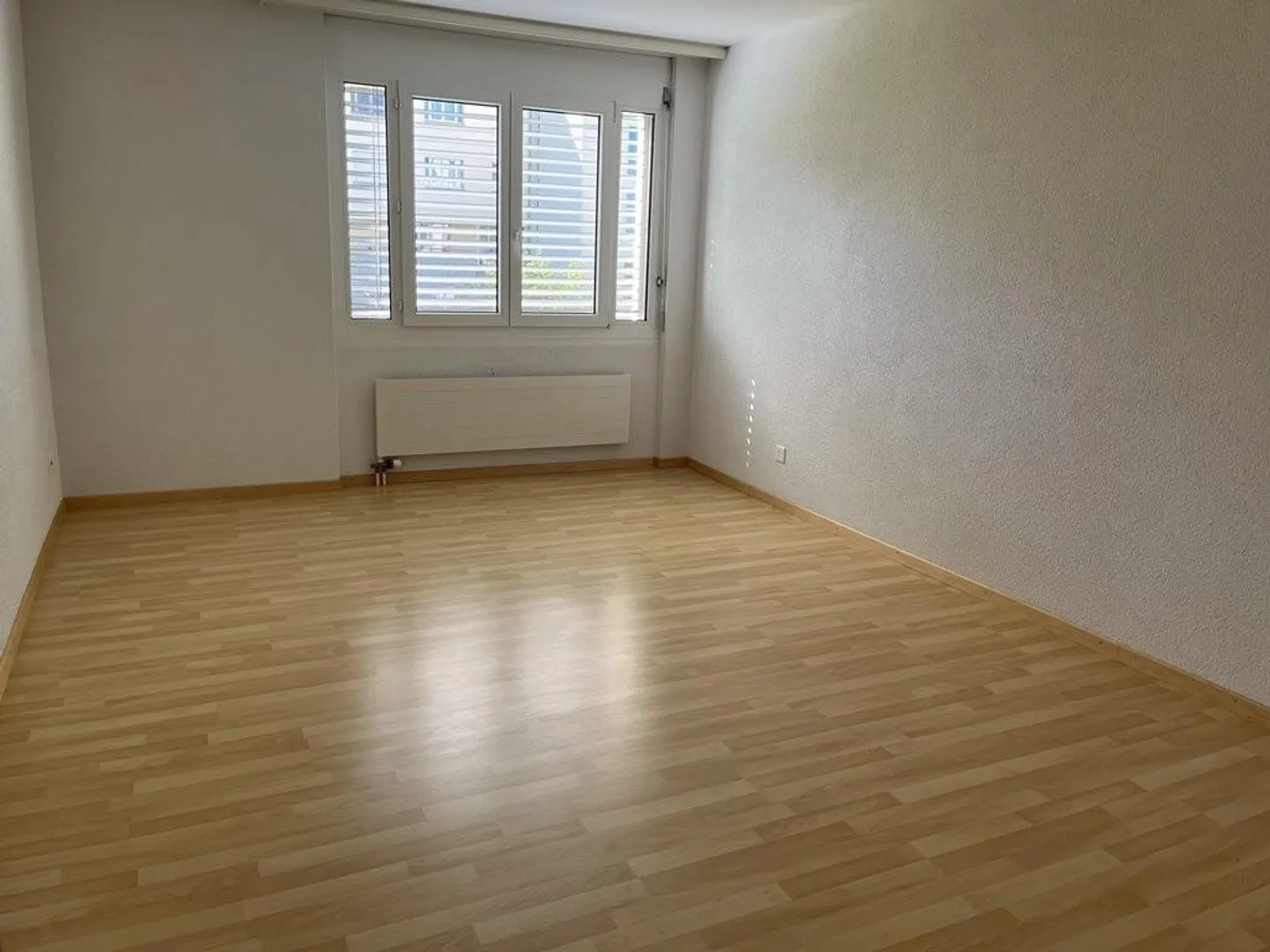 Bright apartment with pleasant living comfort - Photo 5 of 9