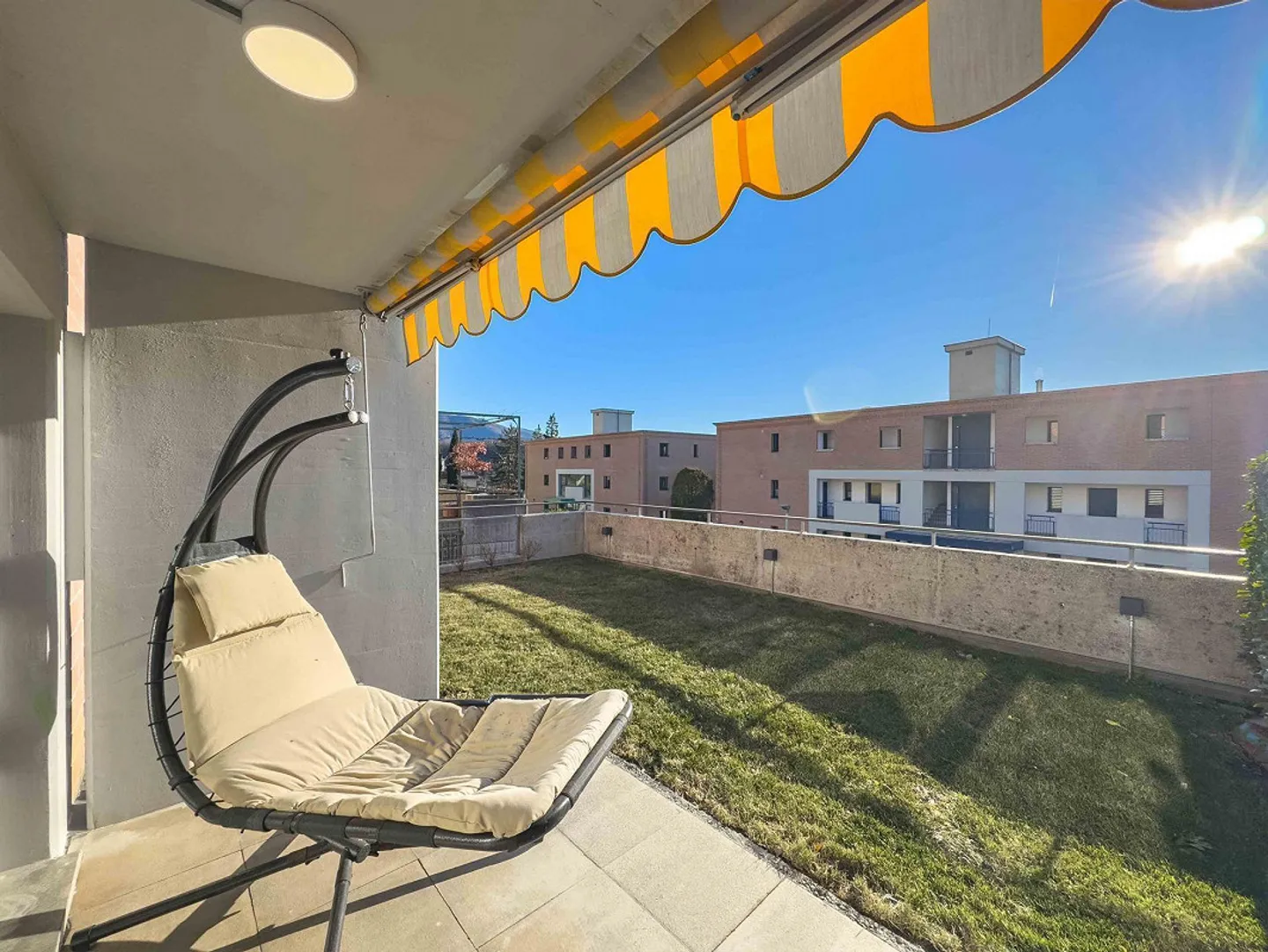 Twin house with garden in Arzo - Photo 7 of 11