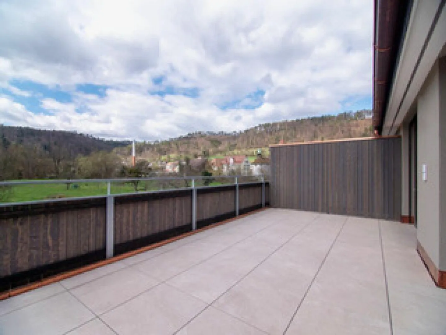Magnifique "Maison du Milieu" dans le Vert avec Beaucoup d'Espace de Vie. - Photo 11 sur 16