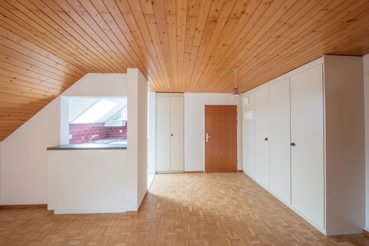Charmant appartement 2.5 pièces - Photo 3 sur 7