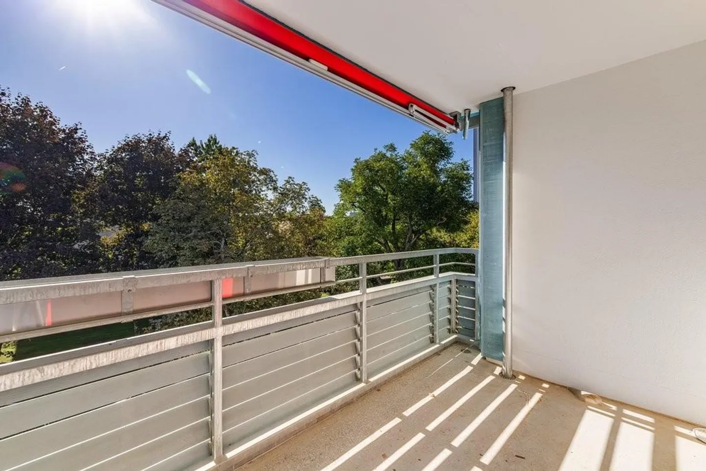 Freshly renovated and ready to move in - Photo 8 of 8