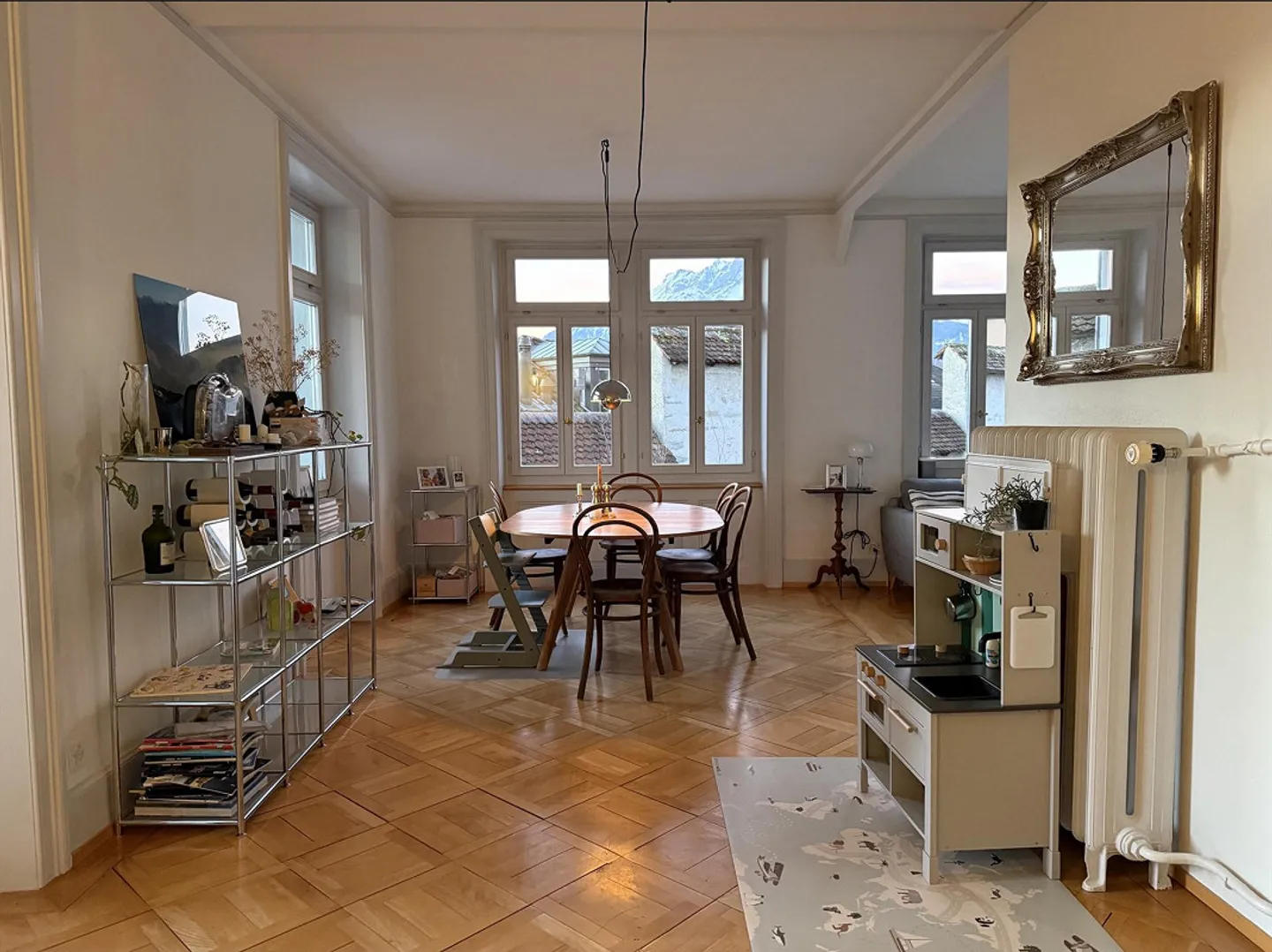 Appartamento di 4,5 stanze in un vecchio edificio con balcone e bella vista a Musegg - Foto 2 di 11