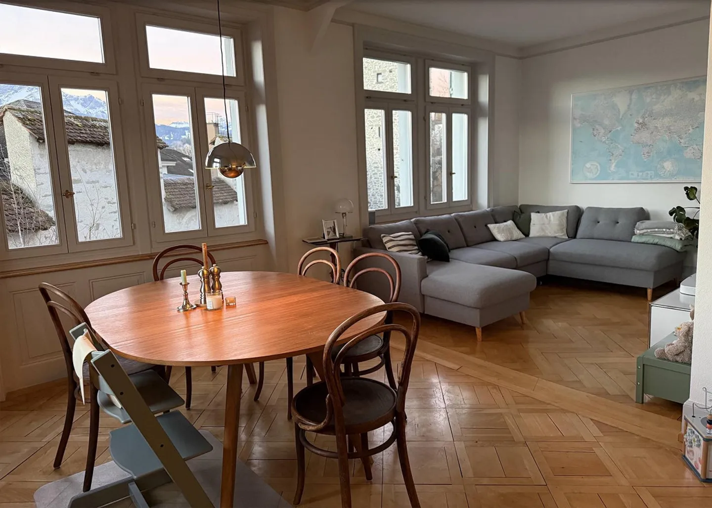 Appartamento di 4,5 stanze in un vecchio edificio con balcone e bella vista a Musegg - Foto 3 di 11