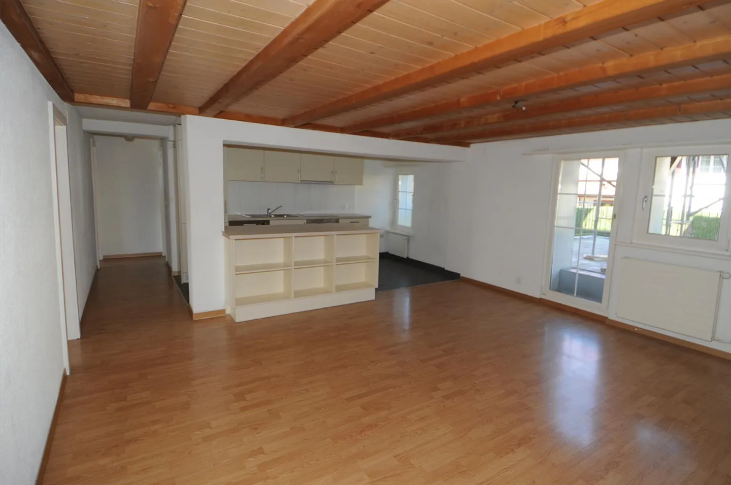 Geräumige Wohnung mit Loggia - Foto 6 von 10