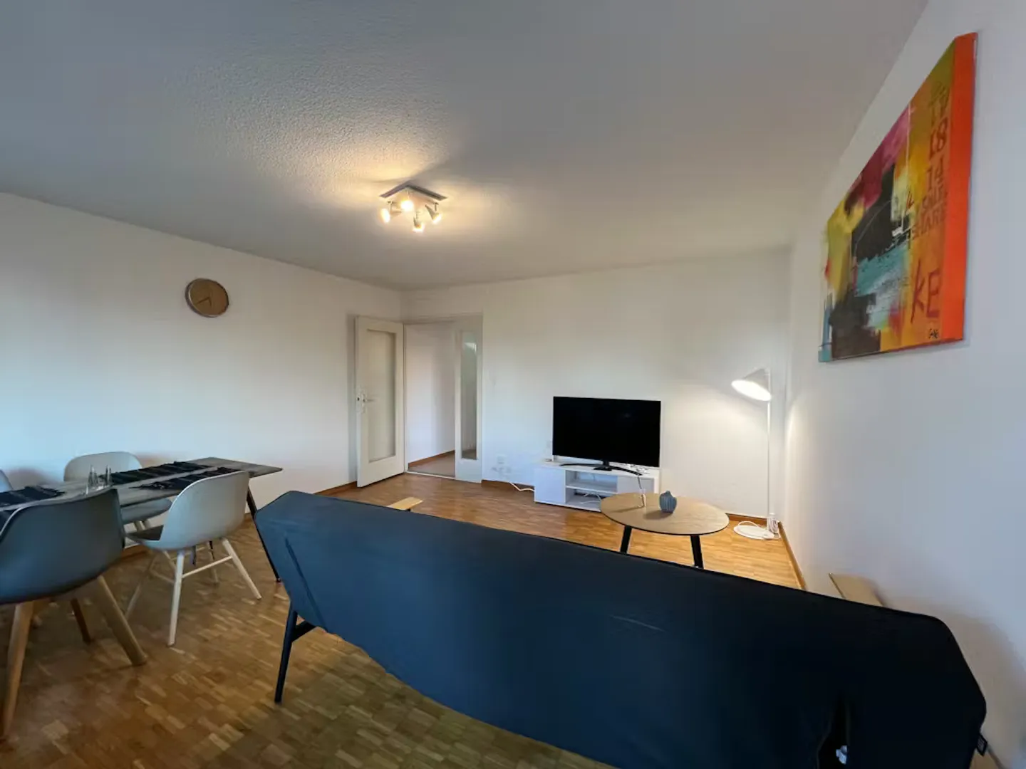 Charming Chalet in Dübendorf - Photo 9 of 10