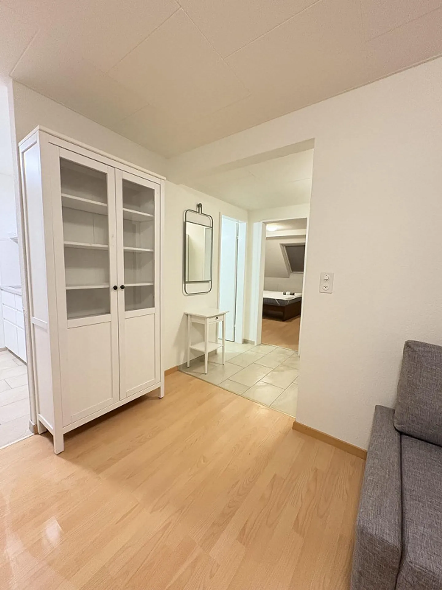 Appartement 1 pièce meublé - Photo 2 sur 8