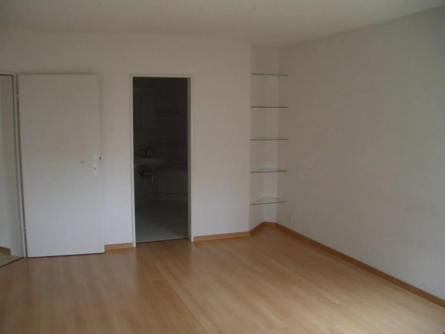 4.5 Room Apartment on the 1st Floor - Photo 5 of 8