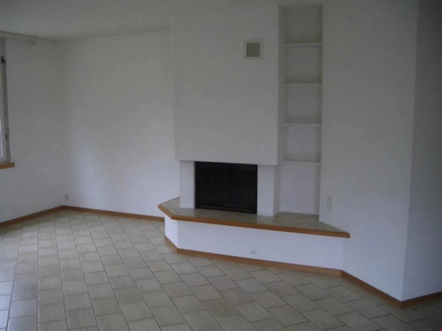 4.5 Room Apartment on the 1st Floor - Photo 2 of 8