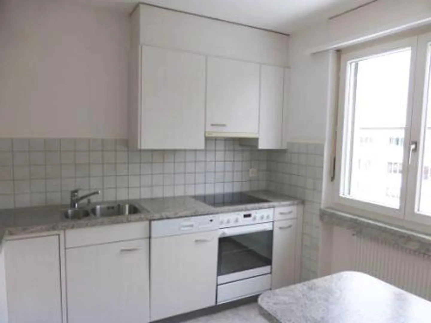 Appartamento 3.5 locali in un tranquillo quartiere residenziale - Foto 6 di 9