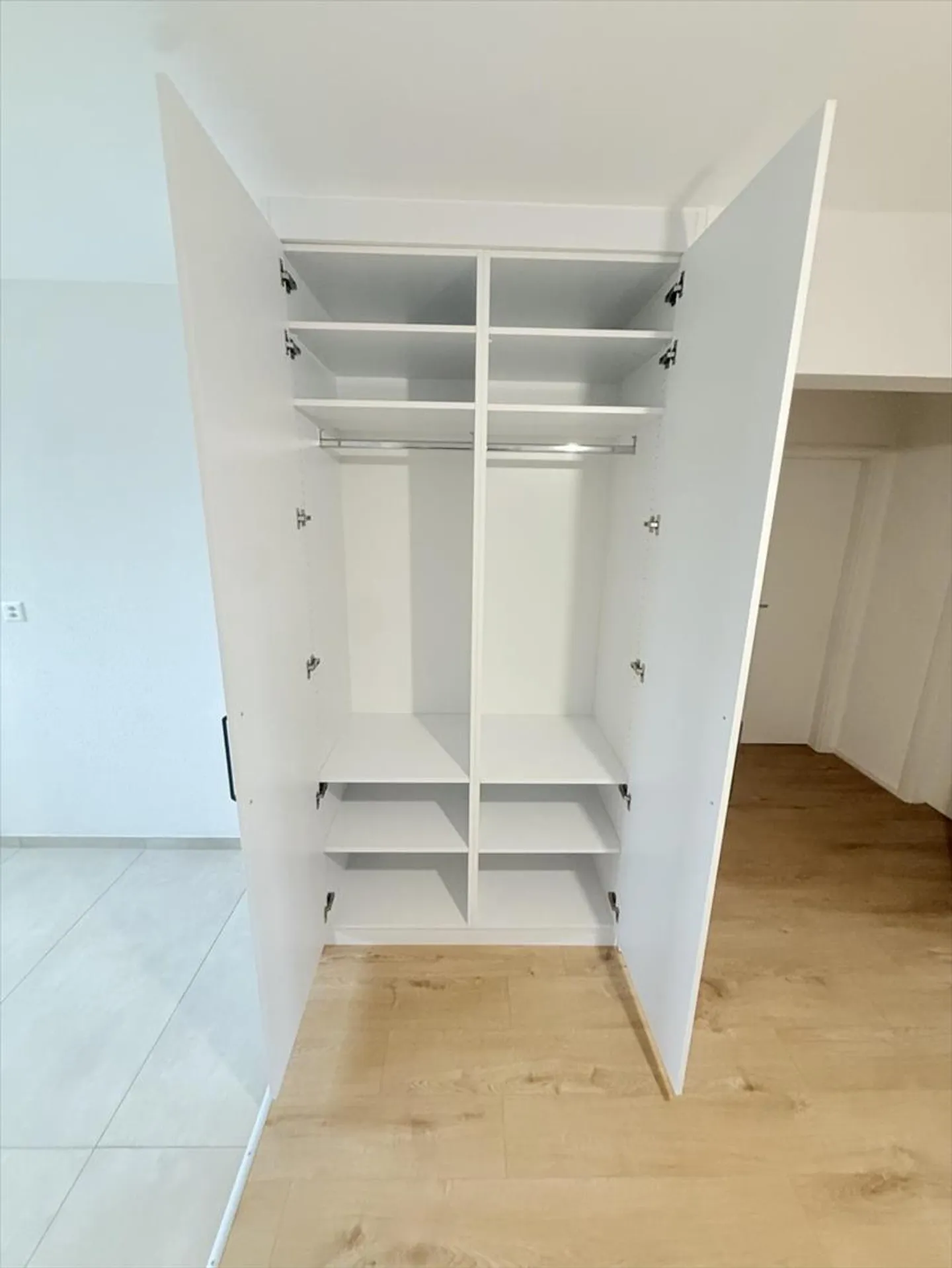 3,5-Zimmer-Wohnung vollständig renoviert im Herzen von Payerne - Foto 5 von 7