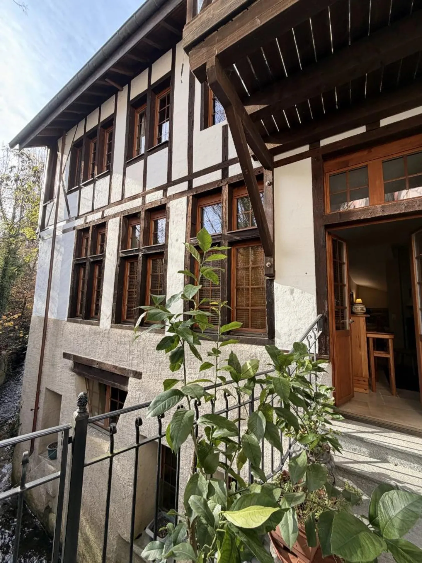 Appartement Charmant avec Cheminée - Photo 1 sur 9