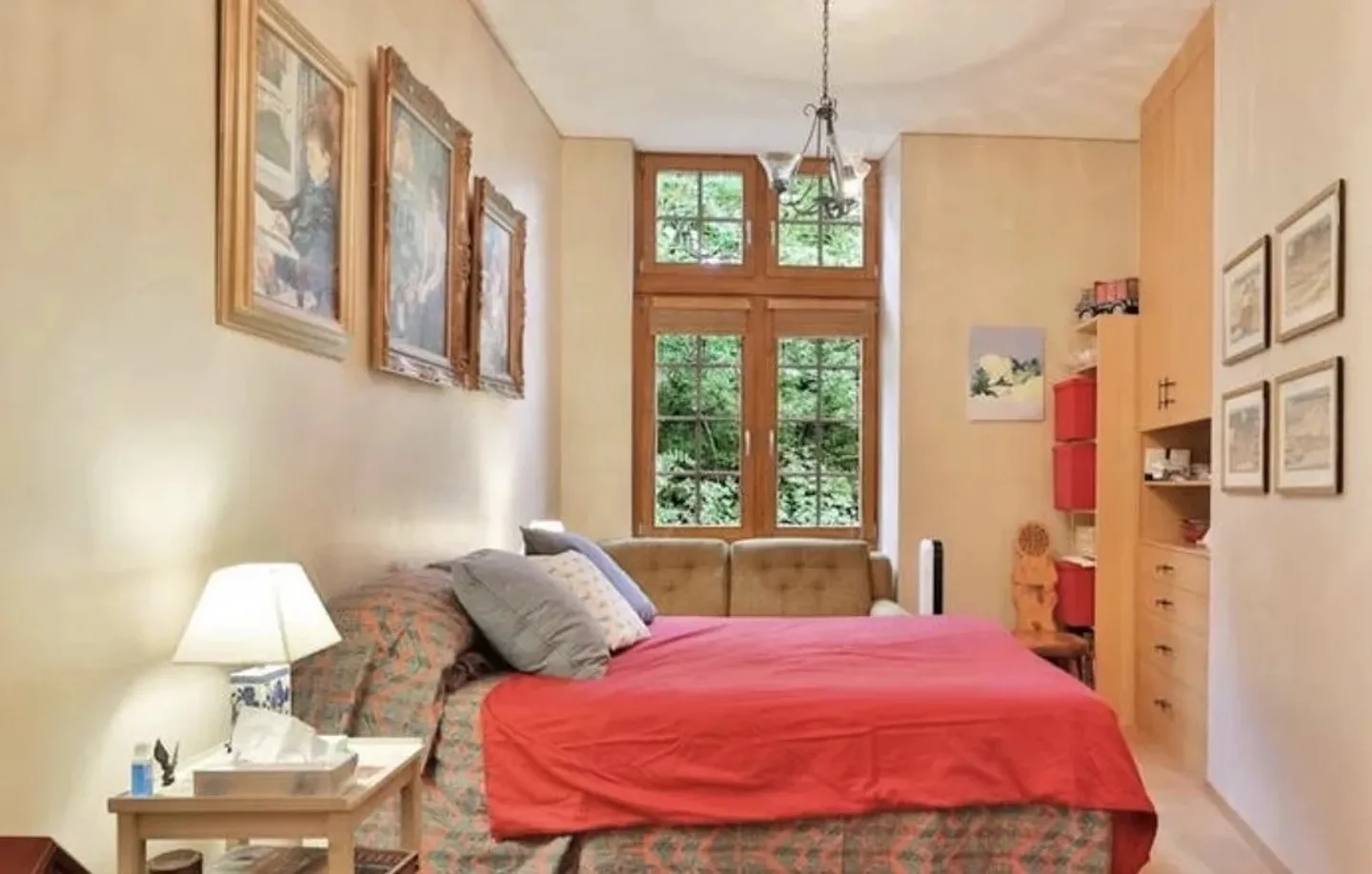 Appartement Charmant avec Cheminée - Photo 7 sur 9