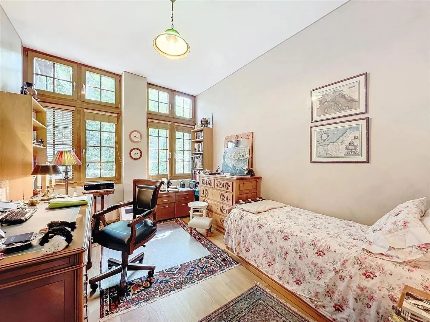 Appartement Charmant avec Cheminée - Photo 4 sur 9