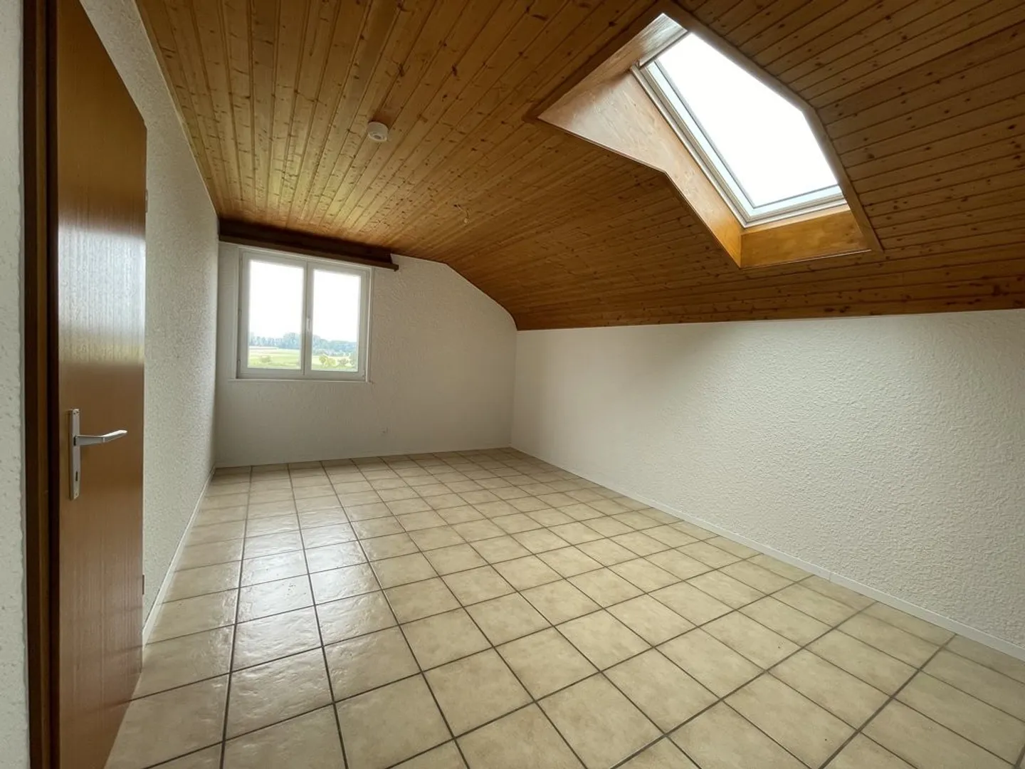 DOMDIDIER (FR) - 4.5 room duplex on the 1st floor - Photo 7 of 11