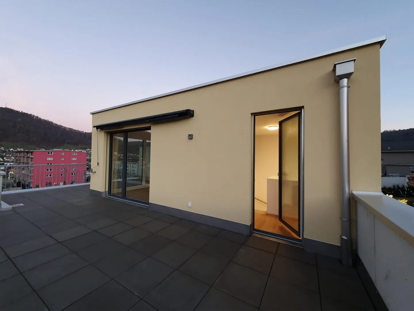 Modernes Attikawohnung in Lausen - Foto 19 von 24