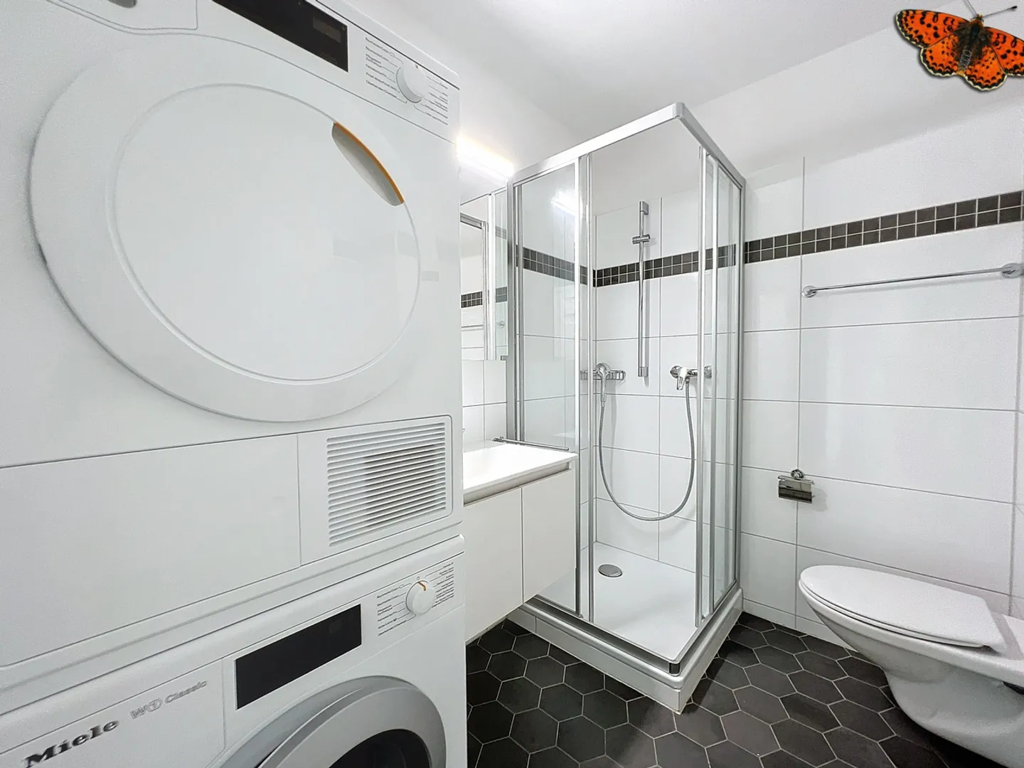 1 ZIMMER - Nahe aller Annehmlichkeiten - Foto 4 von 12