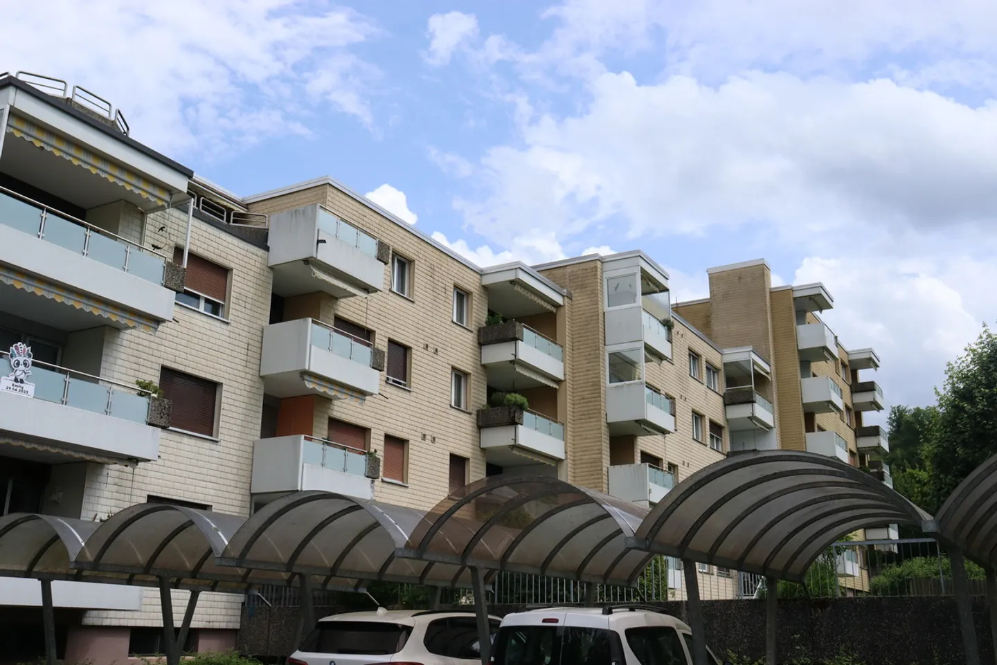 Comfortable apartment with 3.5 rooms and balcony in Zofingen! - Photo 1 of 12