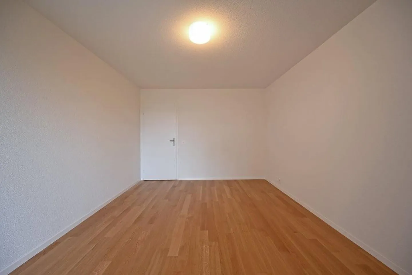 Vivere ai piedi della montagna locale di Berna - Foto 6 di 9