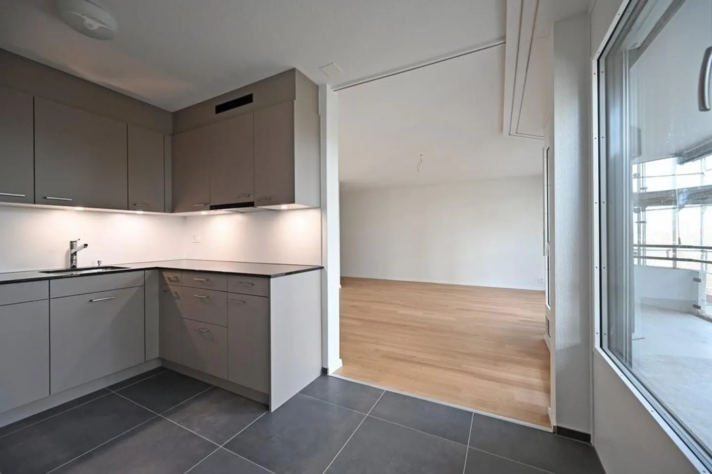 Vivere ai piedi della montagna locale di Berna - Foto 8 di 9