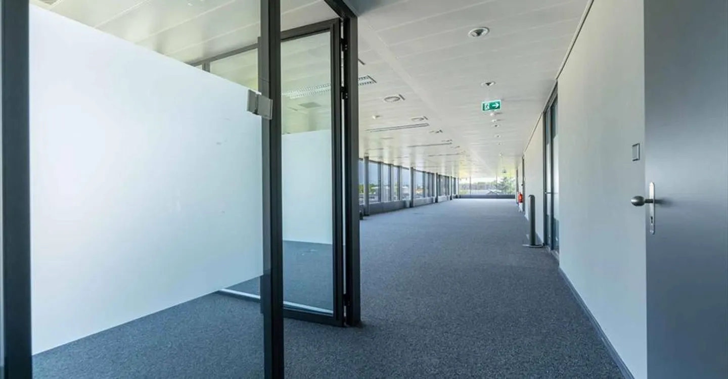 Bureau à louer - Photo 6 sur 8