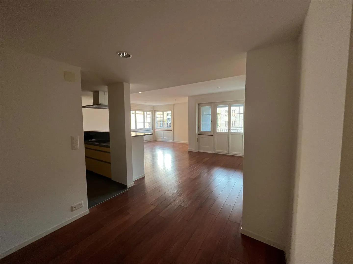 Appartement 3 pièces - Photo 2 sur 8