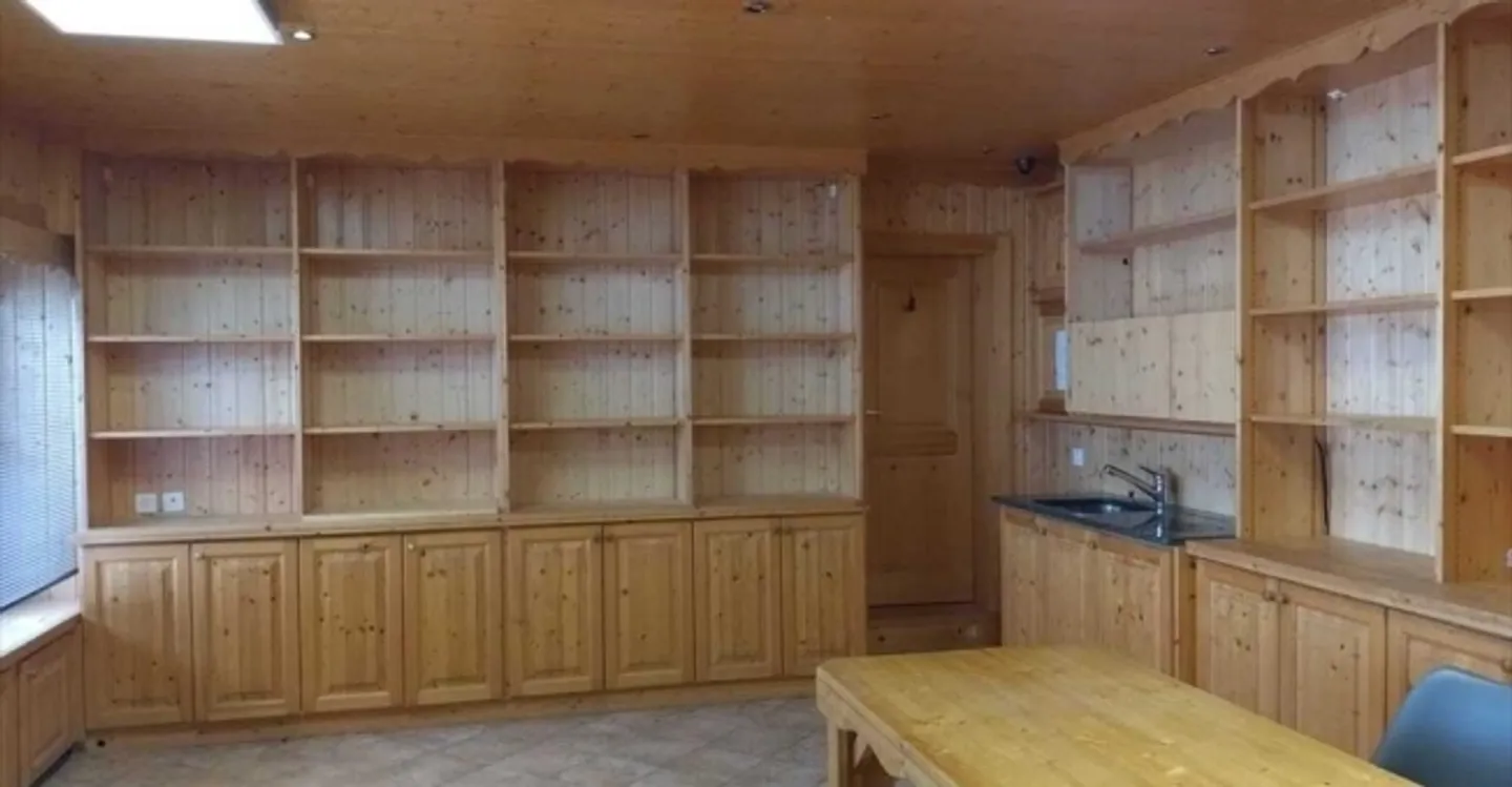 Mischgenutztes Gebäude mieten - Foto 4 von 8