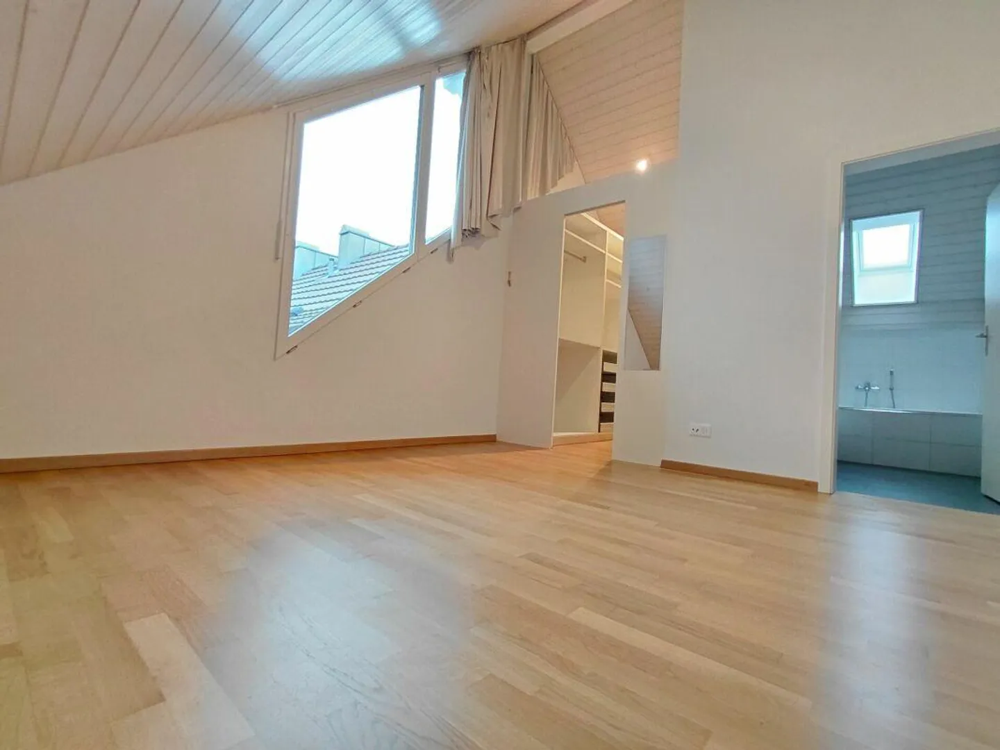 Appartamento attico di 4 1/2 stanze - Foto 5 di 12