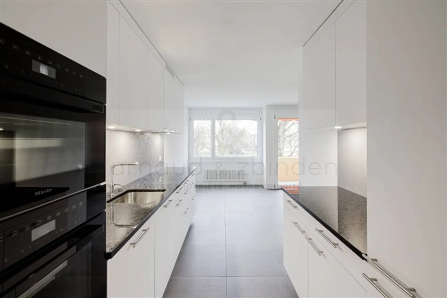 Quiet location and close to amenities - Photo 3 of 5