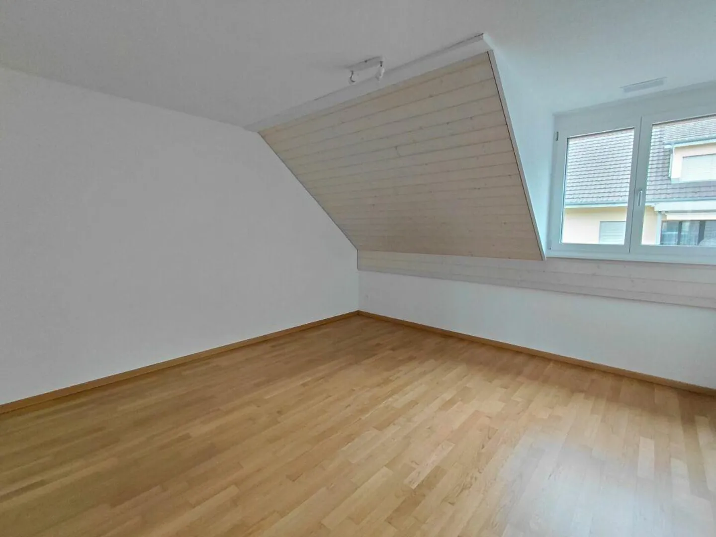 Appartamento attico di 4 1/2 stanze - Foto 9 di 12