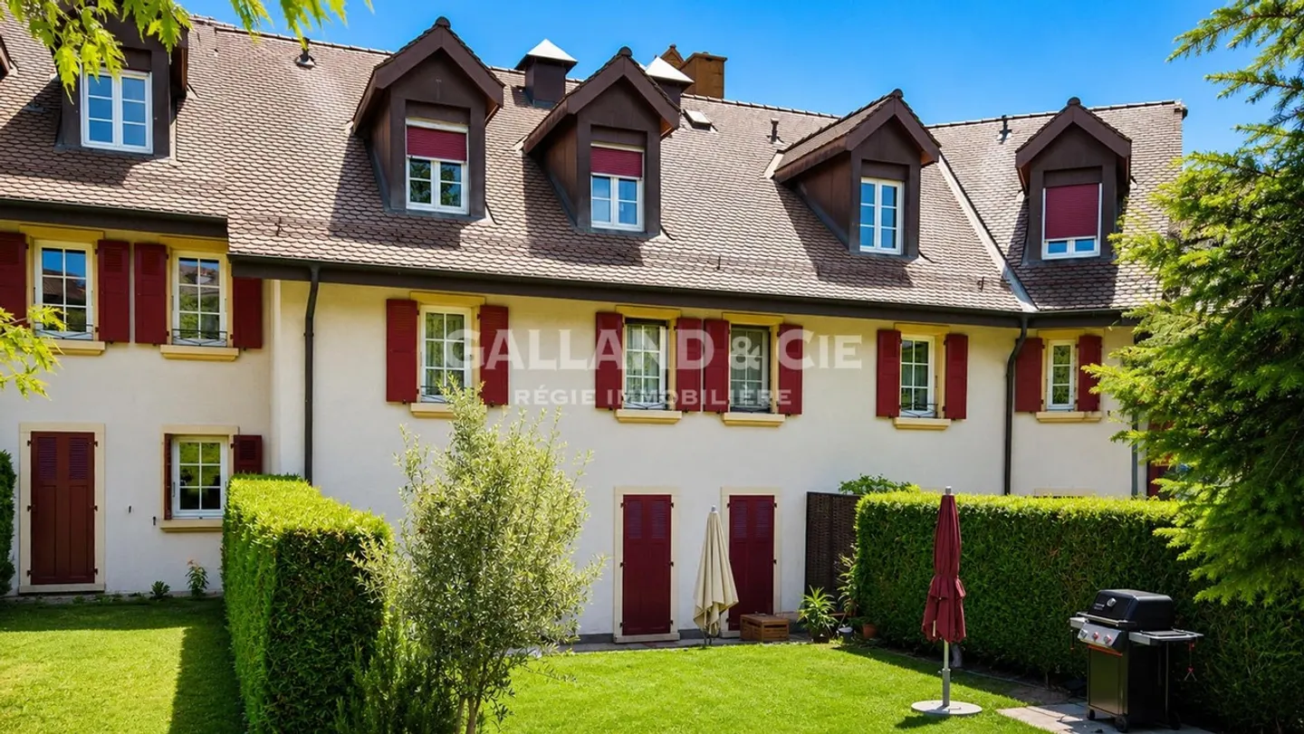 Appartement Charmant avec Vue sur le Lac - Photo 1 sur 5