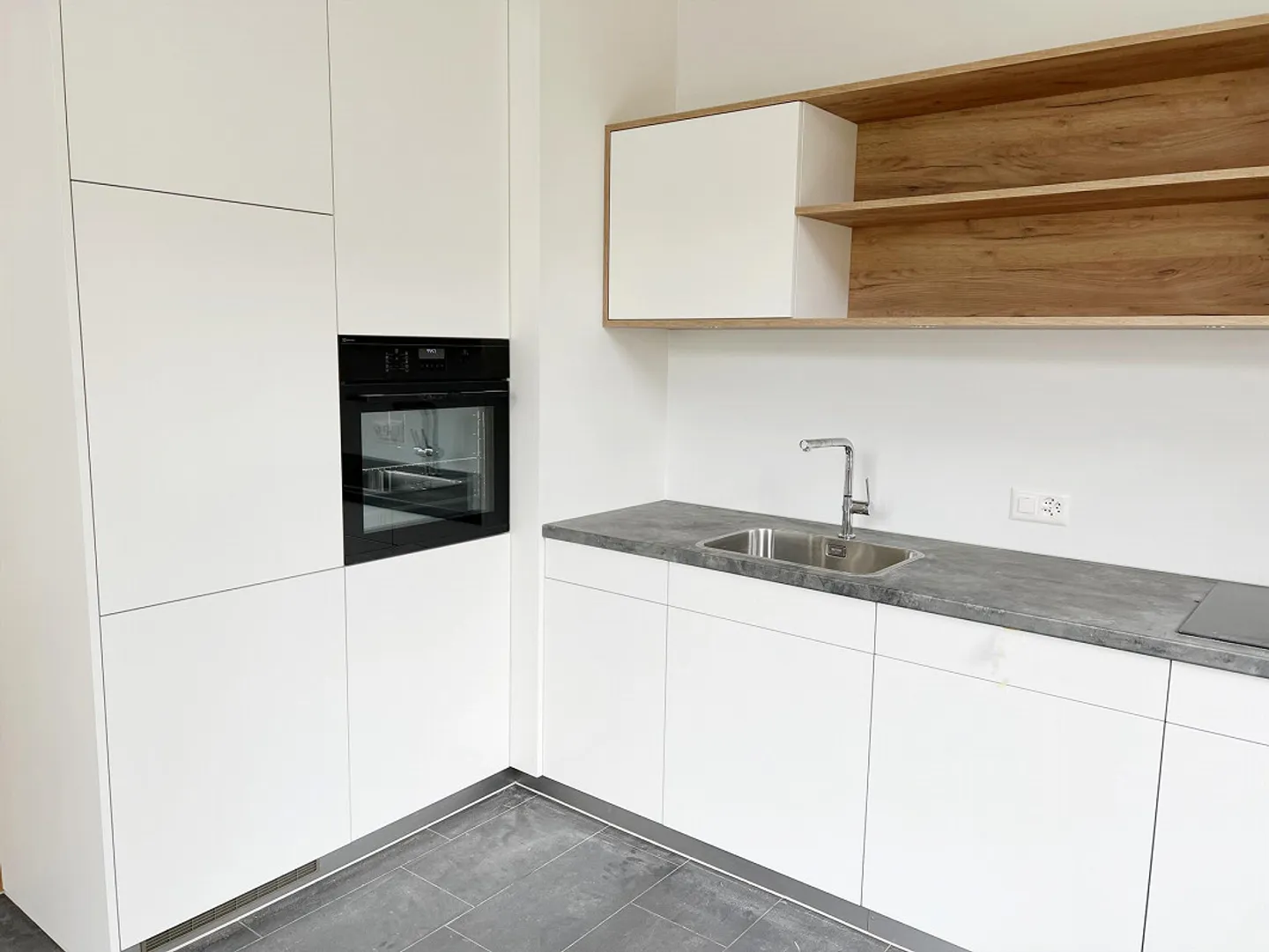 3.5 Room Apartment - Photo 1 of 9