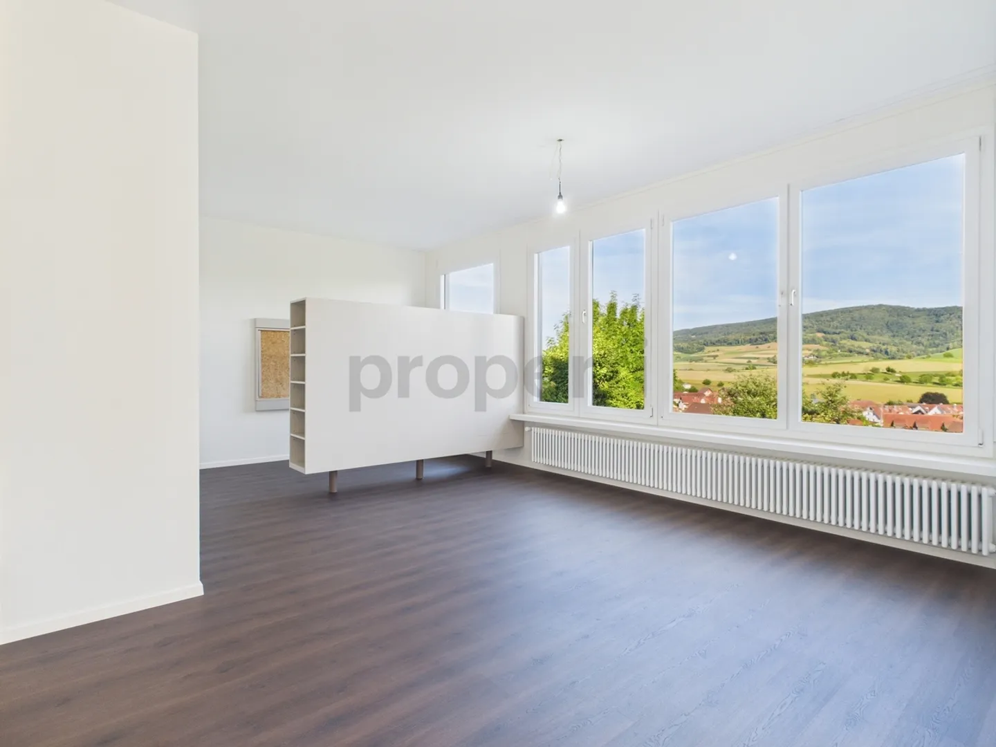 Einfamilienhaus mit Pool, Poolhaus & viel Umschwung - Foto 5 von 13