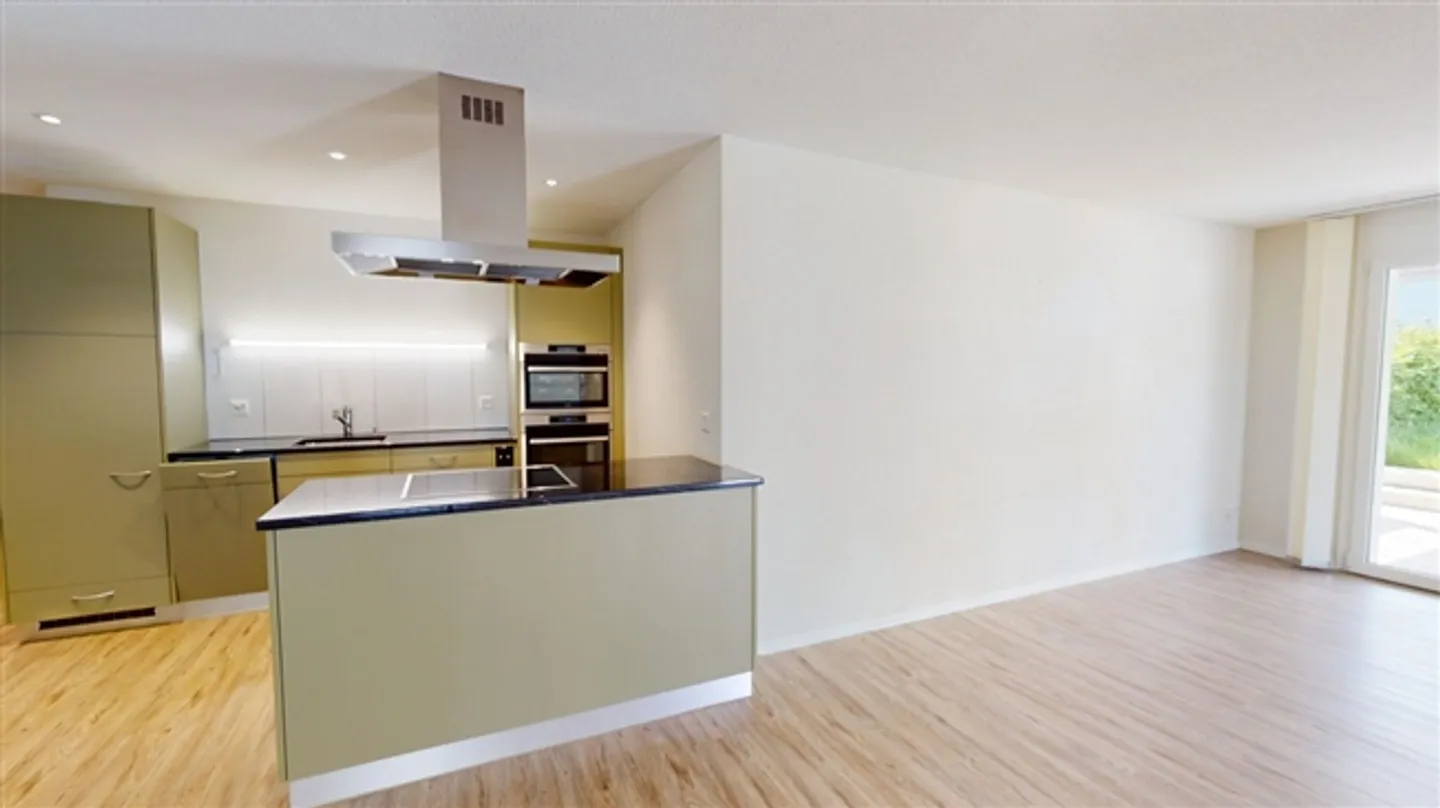 Appartement moderne de 3,5 pièces avec jardin - Photo 2 sur 11