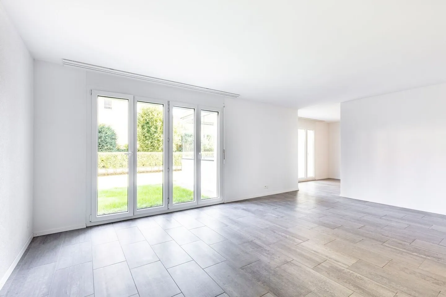 Dreamy 3.5-room apartment on the ground floor - including child discount! - Photo 3 of 11