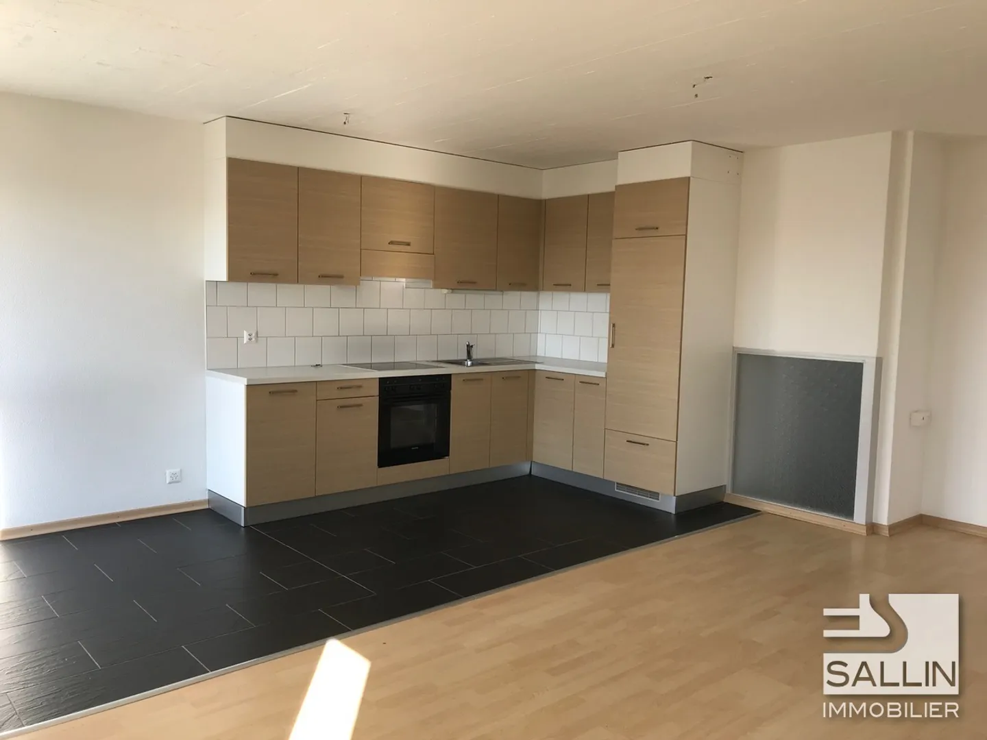 Appartement avec 4 chambres près de toutes les commodités - Photo 1 sur 9
