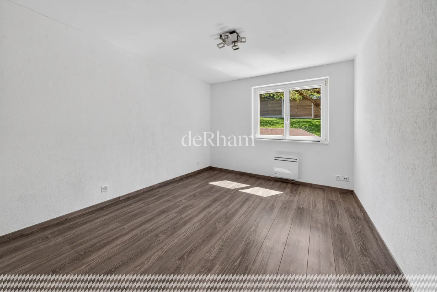 Bell'appartamento di 3,5 locali con terrazza e giardino - Foto 3 di 7