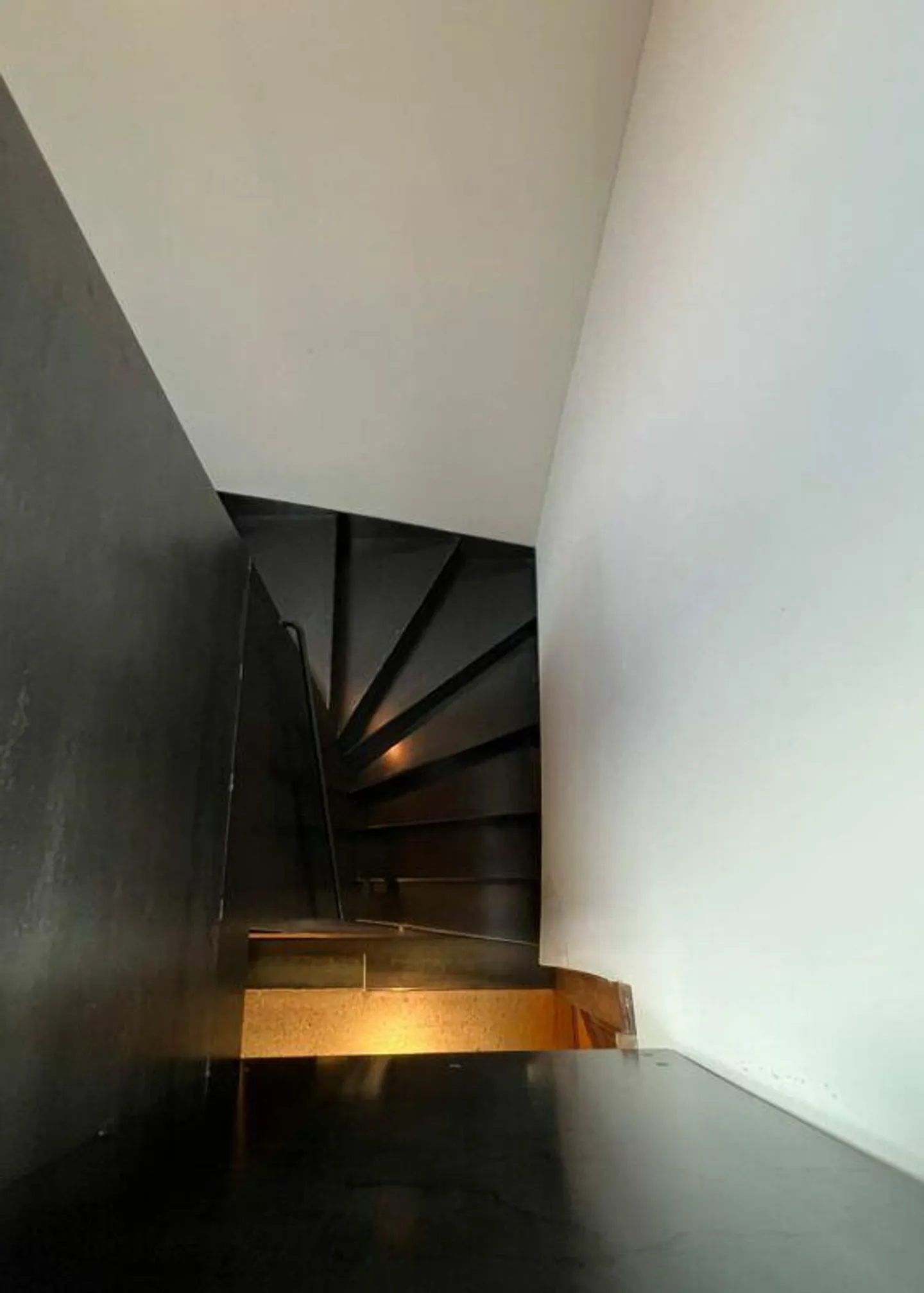 Elegante casa a schiera storica con terrazza - Foto 8 di 8