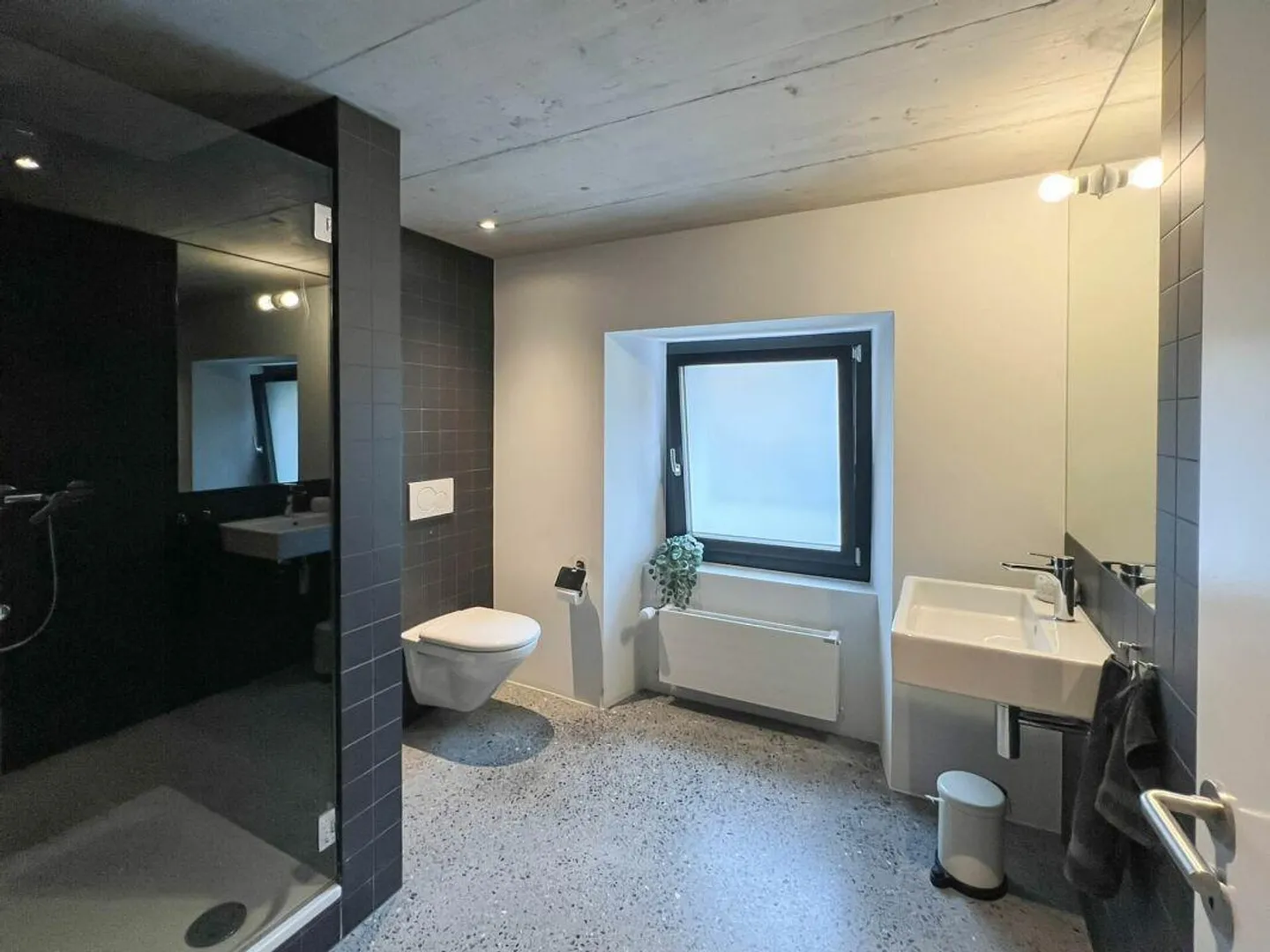 Elegante casa a schiera storica con terrazza - Foto 6 di 8