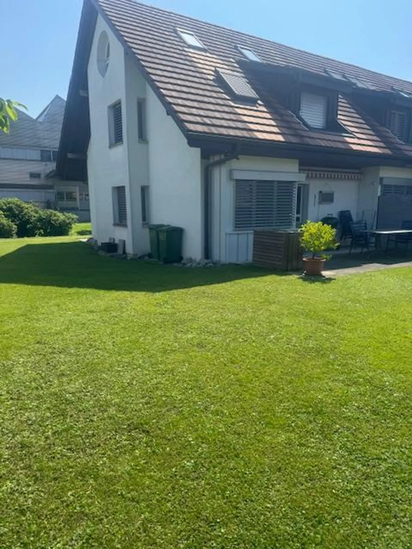 Charmantes Familienhaus mit Garten - Foto 3 von 26