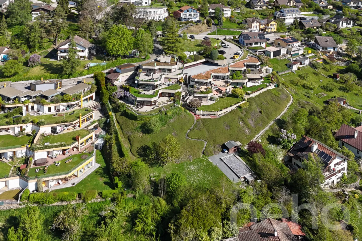 Un bien rare : Un belvédère de 180m² avec une terrasse monumentale de 200m² - Photo 3 sur 12