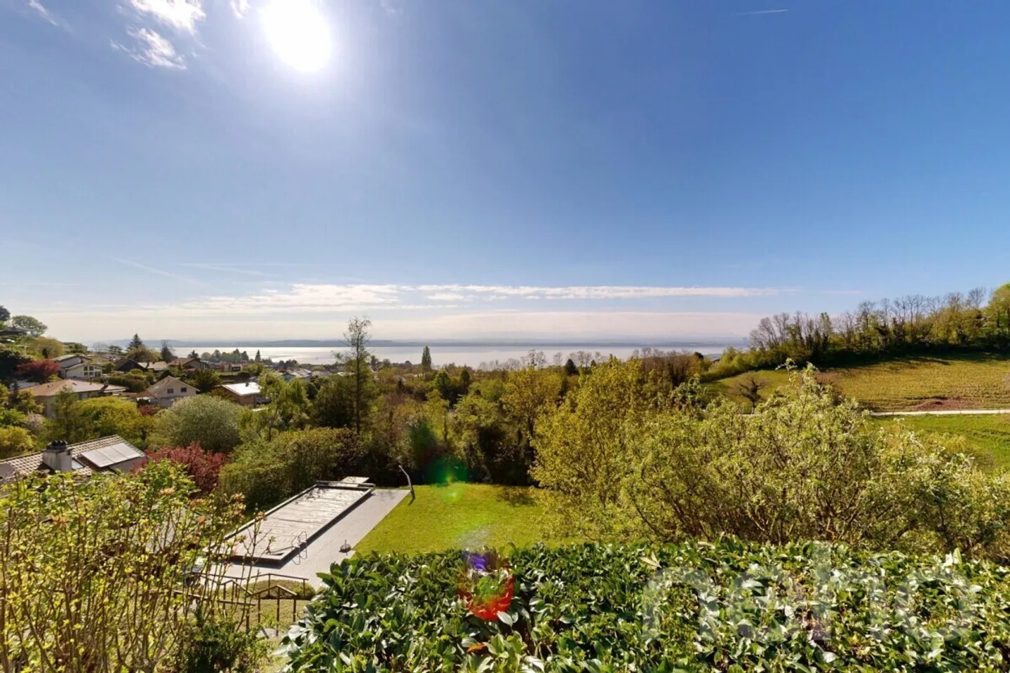 Un bien rare : Un belvédère de 180m² avec une terrasse monumentale de 200m² - Photo 1 sur 12