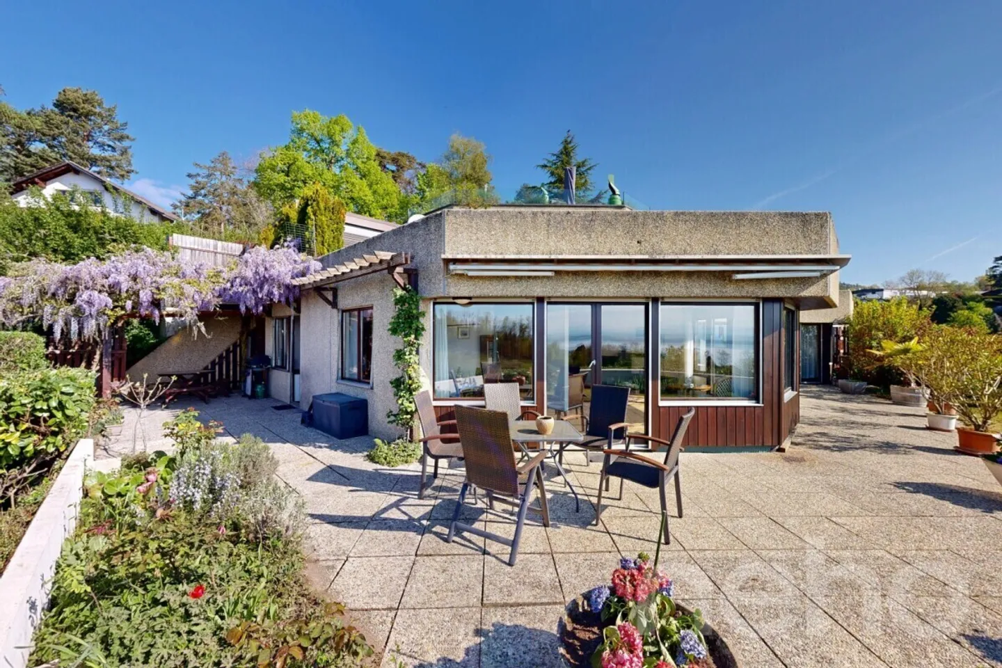 Un bien rare : Un belvédère de 180m² avec une terrasse monumentale de 200m² - Photo 5 sur 12