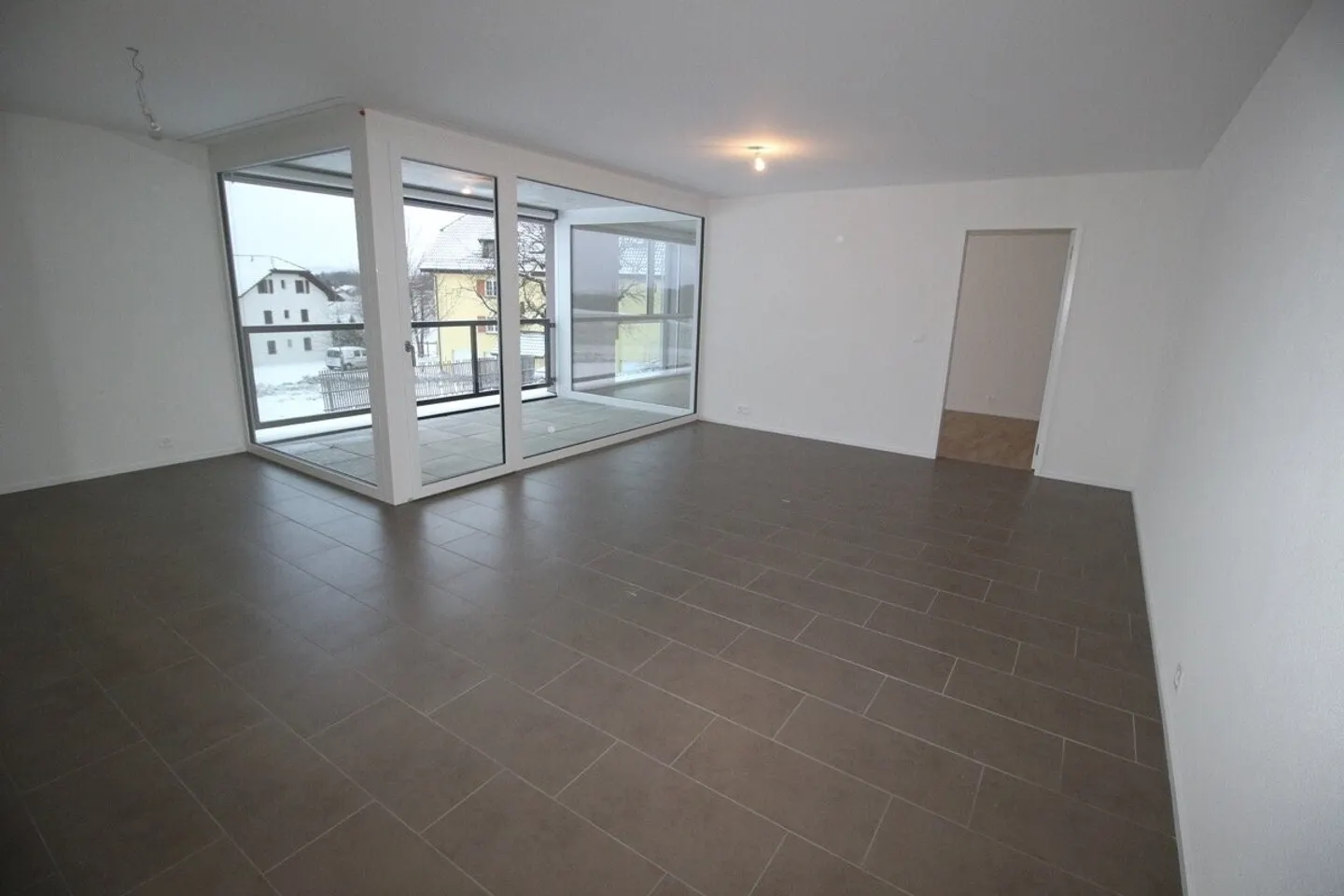 Superb and bright 2½ room apartment - Photo 1 of 13