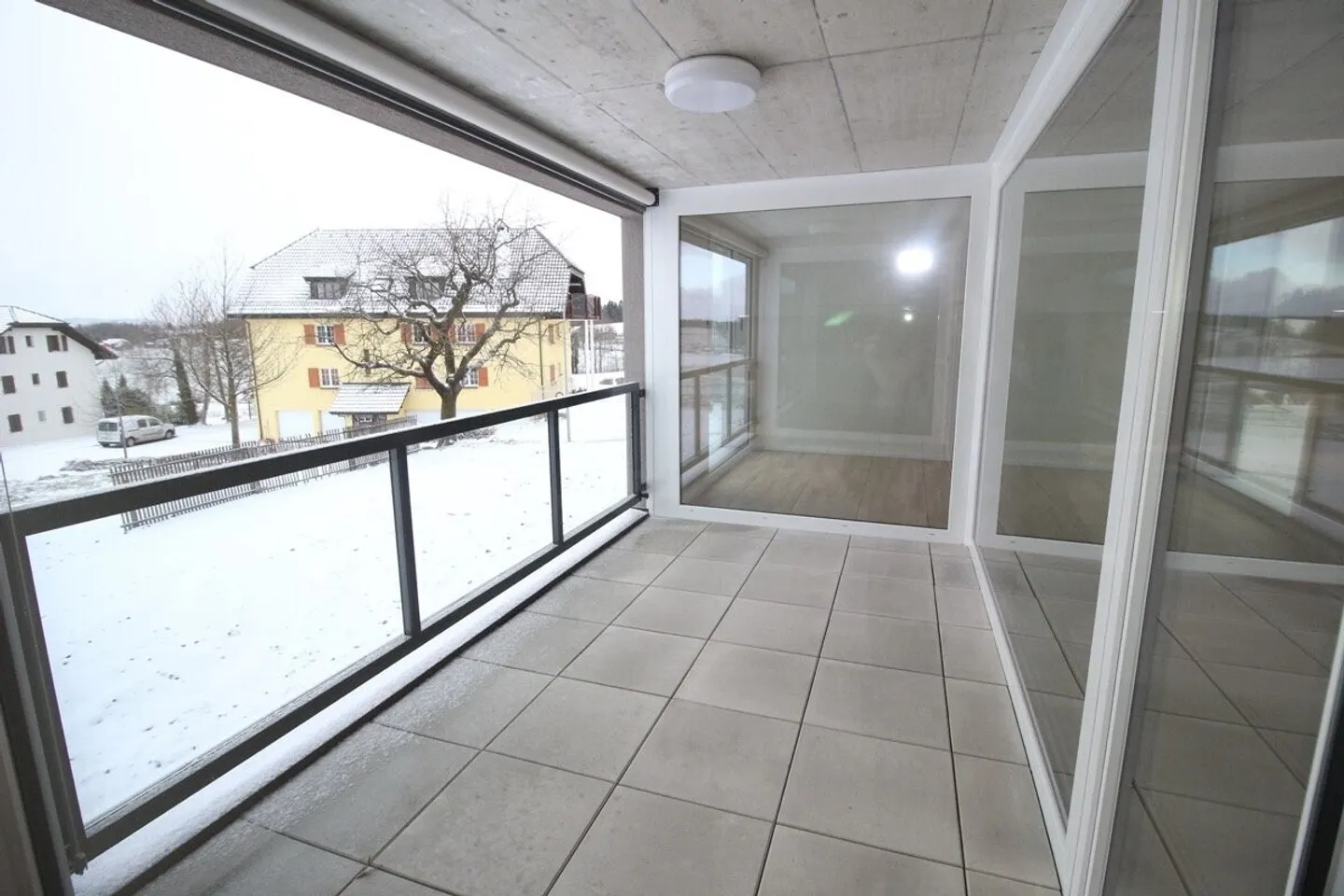 Superb and bright 2½ room apartment - Photo 9 of 13